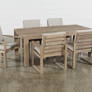 Maltida Outdoor Dining